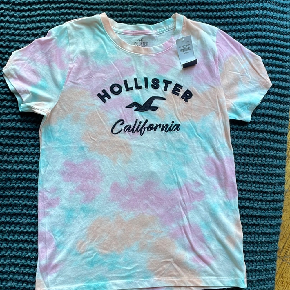 New Woman’s Hollister Tye-Dye pastel Tee Size M